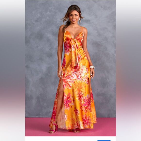 Boston Proper La Dolce Vita Floral Charmeuse Maxi Dress.  Size 4. - Picture 2 of 14